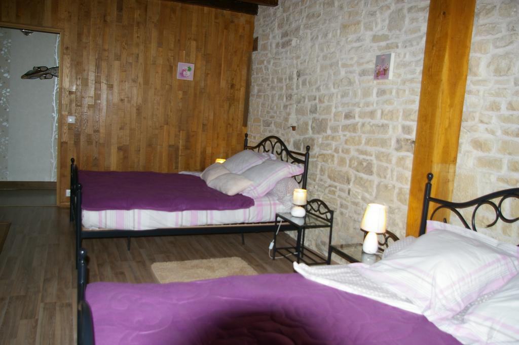 Gite Au Chalet Laferté-sur-Aube Rom bilde